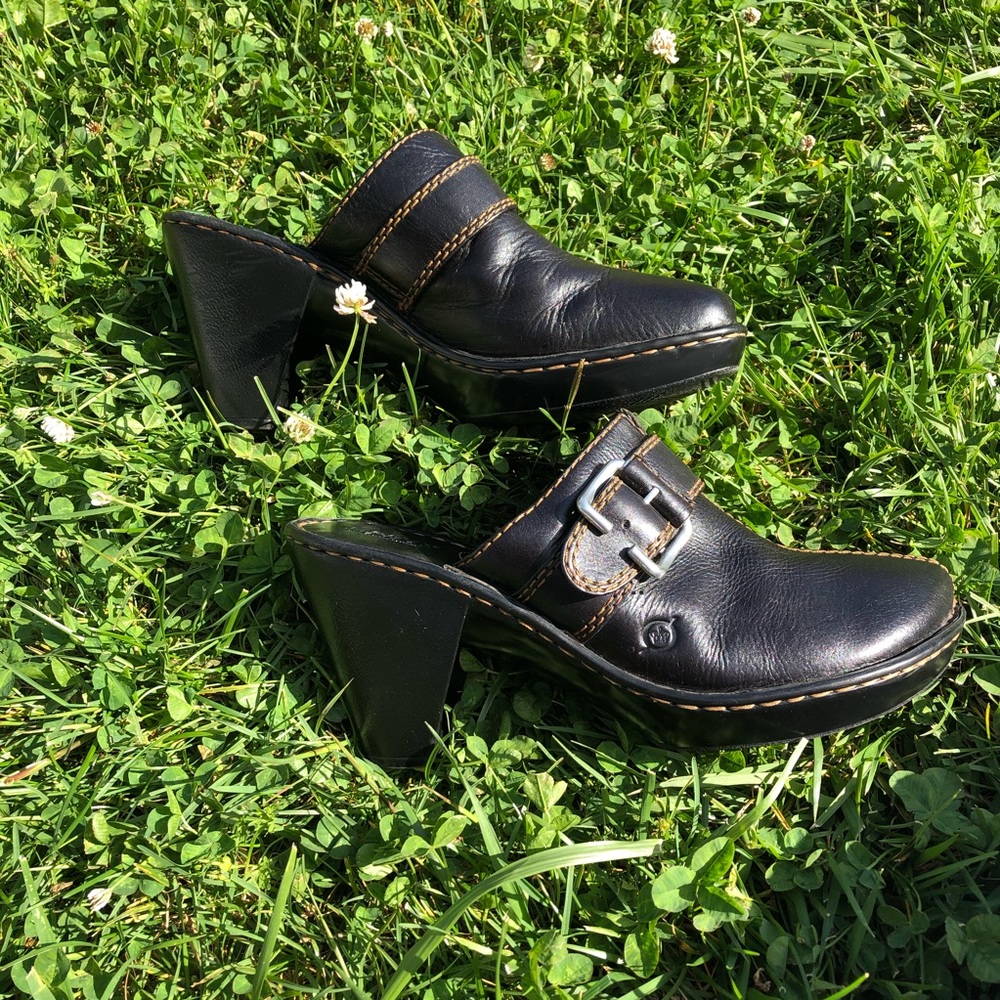 Black Leather BORN mules. NWOT